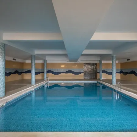 Sea View Apartment *