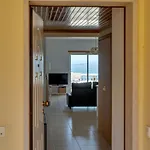 Sea View Apartment *